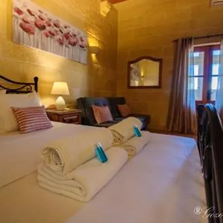 7 Bedrooms Villa With Private Pool And Wifi At IX Xaghra ヴィラ *